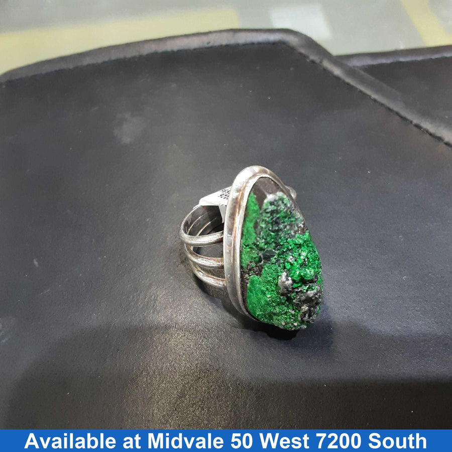 Women's Ring - Silver 10.9 grams Size 20