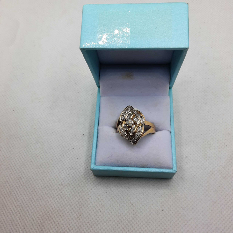 Women's Ring - Yellow Gold 10k (.417) 5.2 grams Size 20