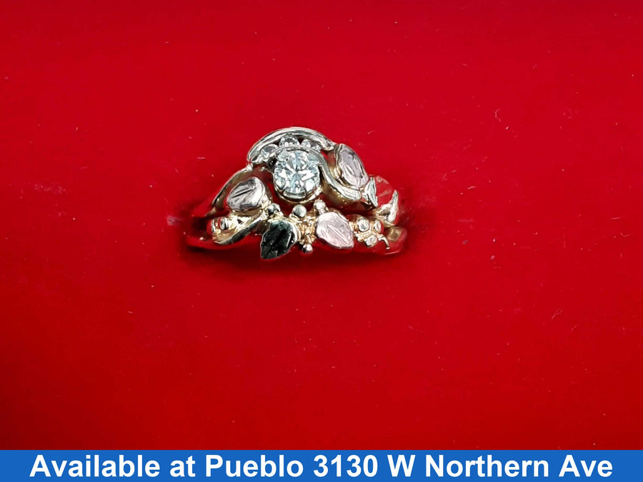 Women's Ring - Black Hills Gold 10k (.417) 4.4 grams Size 5.5