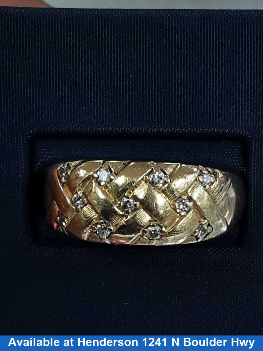 Men's Ring - Yellow Gold 14k (.585) 8.7 grams Size 20