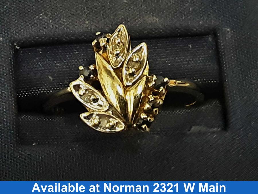 Women's Ring - Yellow Gold 10k (.417) 2.7 grams Size 8.5