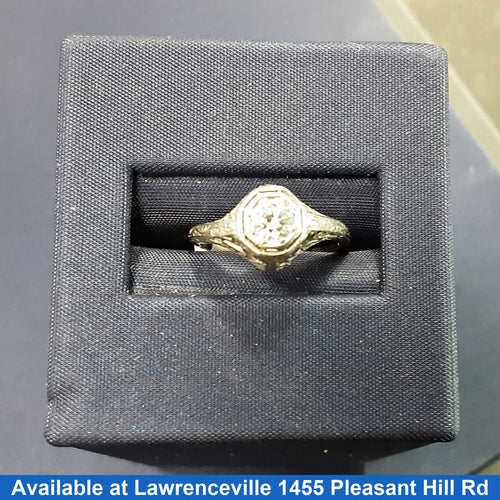Women's Ring - Platinum 2.6 grams Size 20