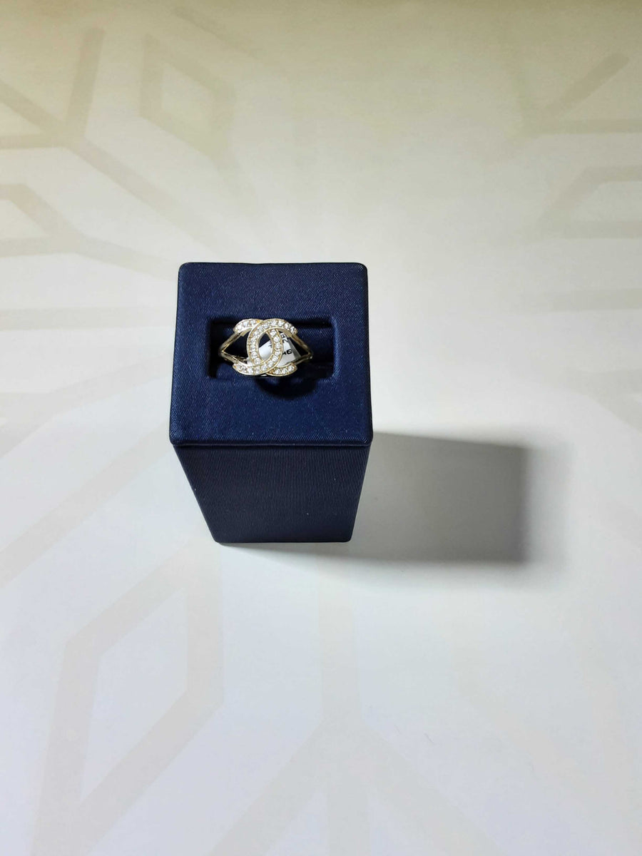 Women's Ring - Yellow Gold 14k (.585) 2.1 grams Size 20