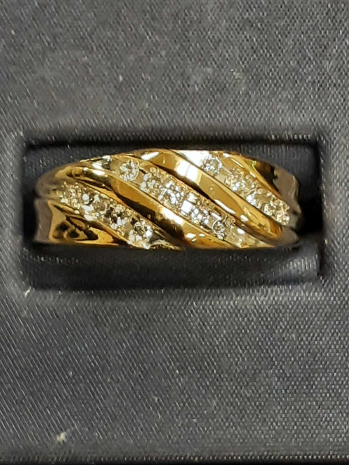 Men's Ring - Yellow Gold 14k (.585) 4.3 grams Size 10.5