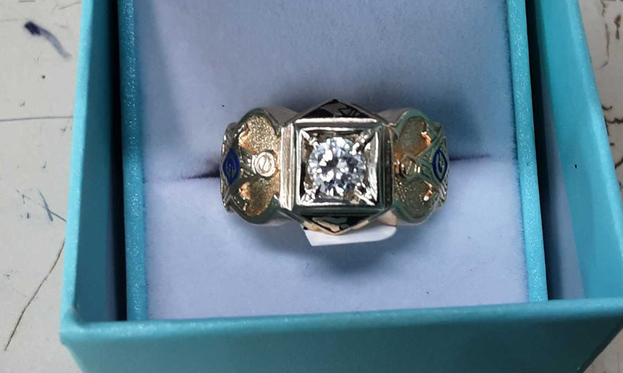 Men's Ring - Yellow Gold 14k (.585) 11.9 grams Size 10