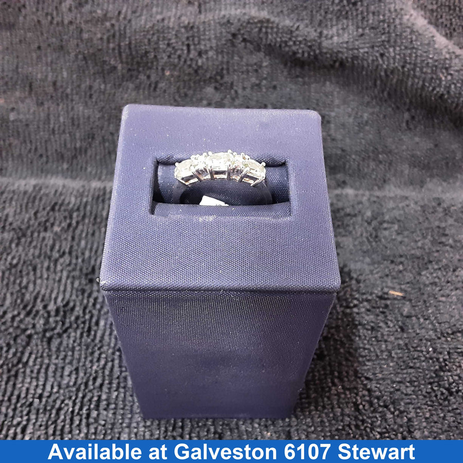 Women's Ring - Yellow Gold 10k (.417) 2 grams Size 7