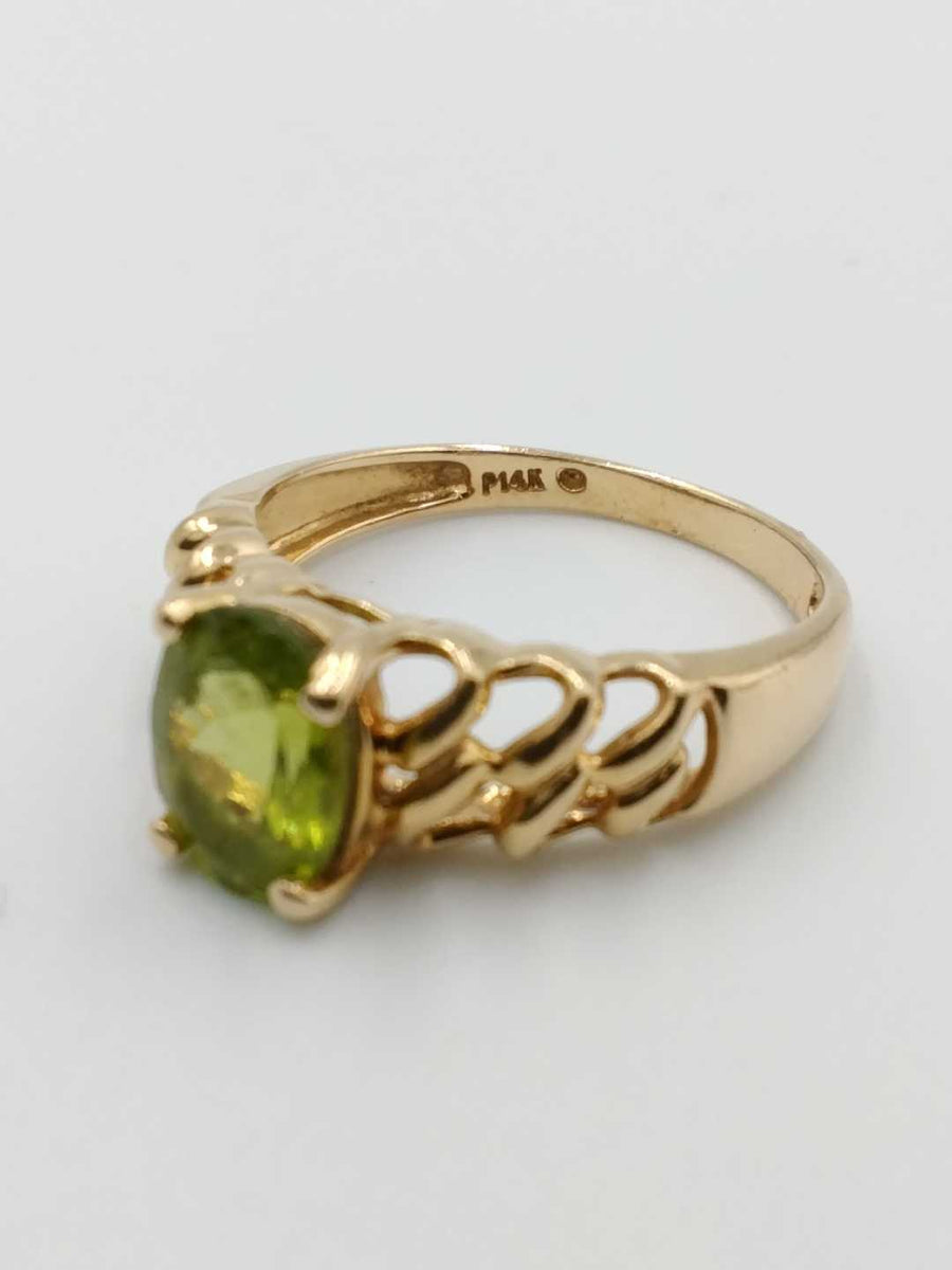 Women's Ring - Yellow Gold 14k (.585) 3.2 grams Size 7