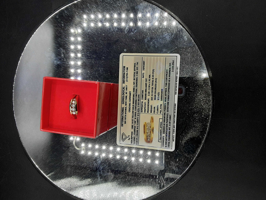 Women's Ring - Yellow Gold 14k (.585) 3.6 grams Size 9.5