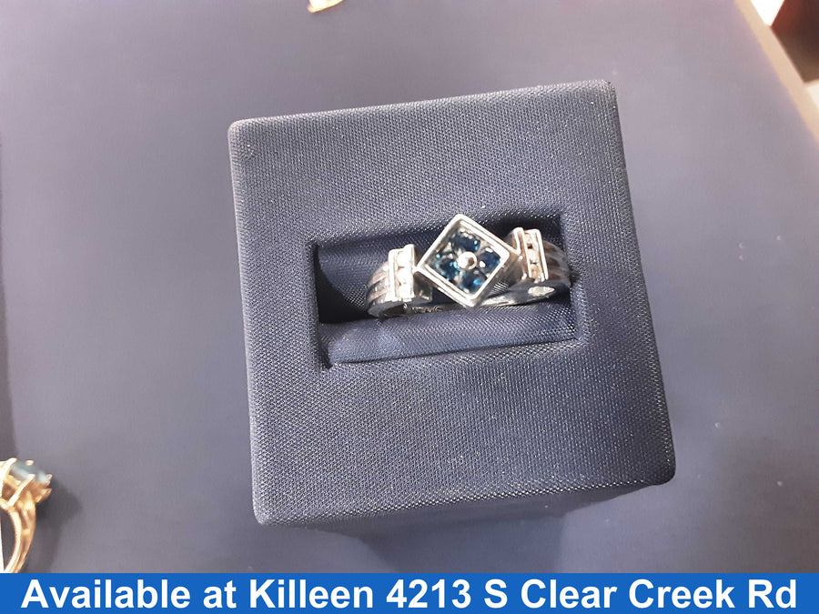 Women's Ring - White Gold 10k (.417) 2.7 grams Size 7