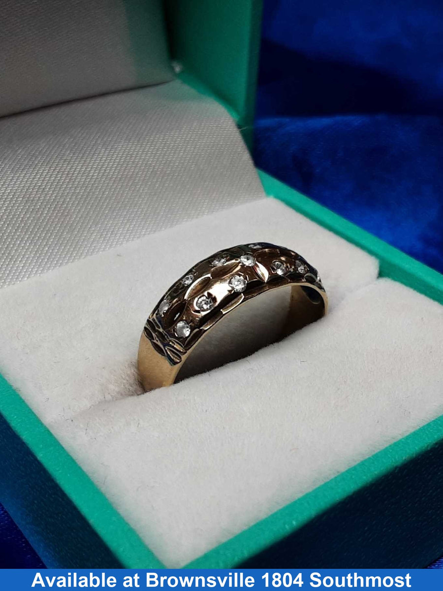 Women's Ring - Yellow Gold 10k (.417) 1.9 grams Size 7