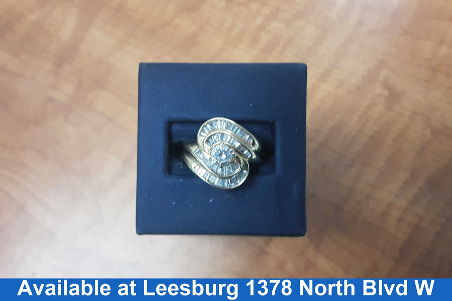 Women's Ring - Yellow Gold 14k (.585) 7.4 grams Size 7.5
