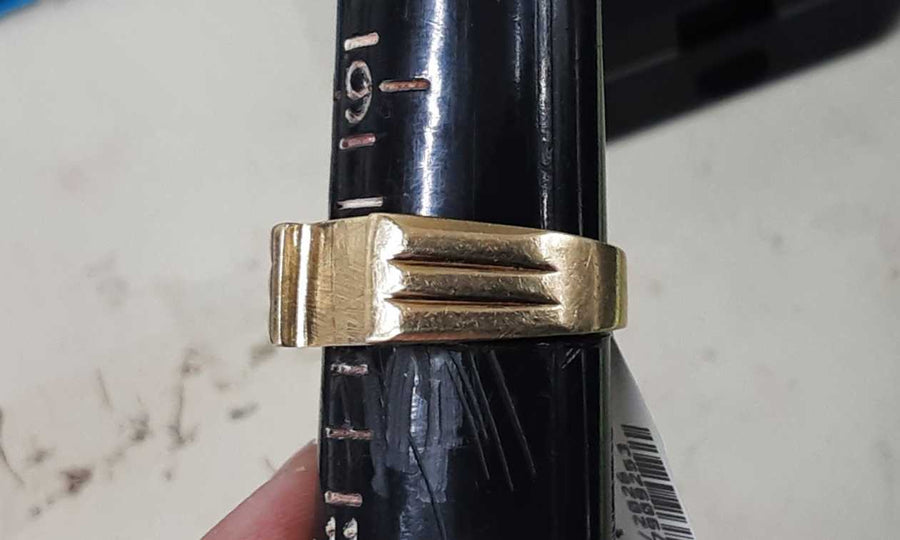 Men's Ring - Yellow Gold 14k (.585) 6.1 grams Size 10