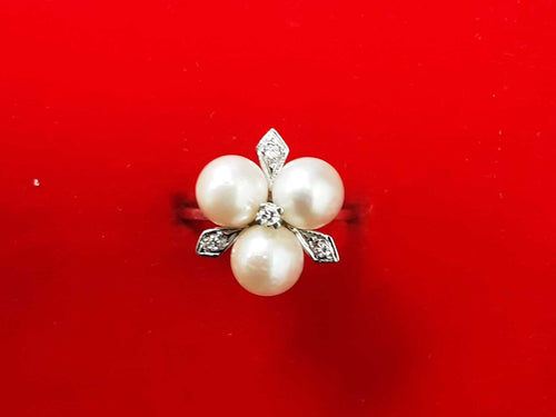 Women's Ring - White Gold 14k (.585) 3.5 grams Size 6
