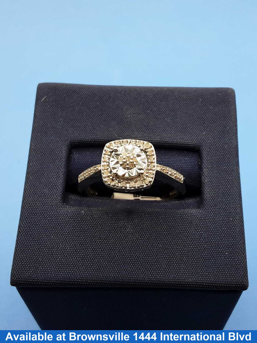 Women's Ring - Silver 3.4 grams Size 7