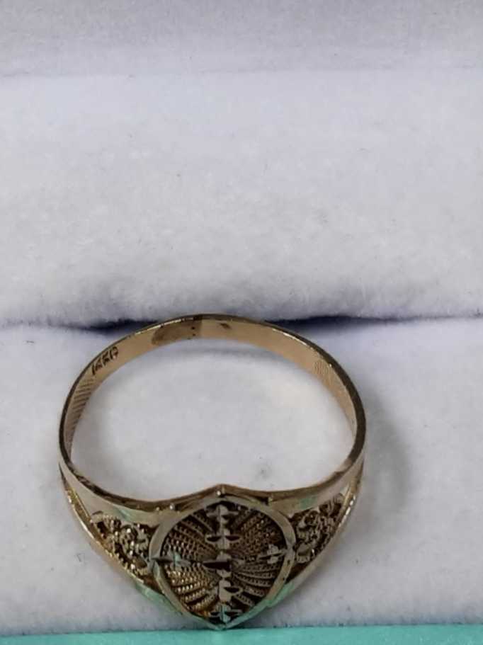 Women's Ring - Yellow Gold 14k (.585) 2.3 grams Size 9