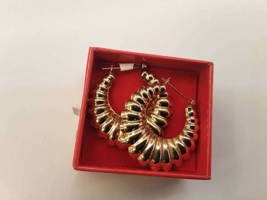 Shrimp Earrings - Yellow Gold 10k (.417) 5.6 grams