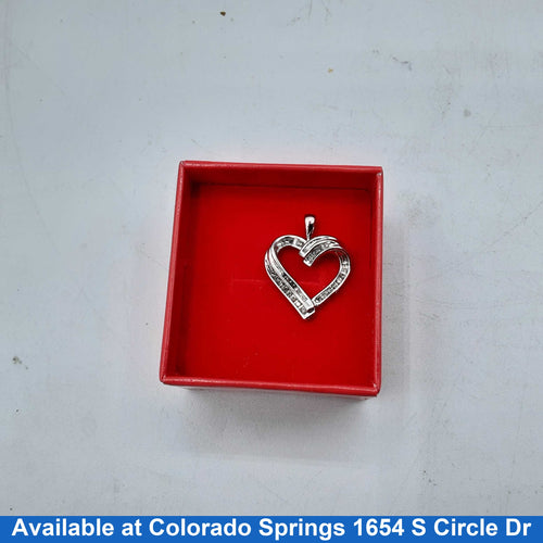 Symbol Pendant - White Gold 10k (.417) 2.1 grams