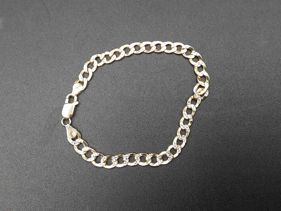Cuban Link Bracelet - Yellow Gold 10k (.417) 6.4 grams 8 inch