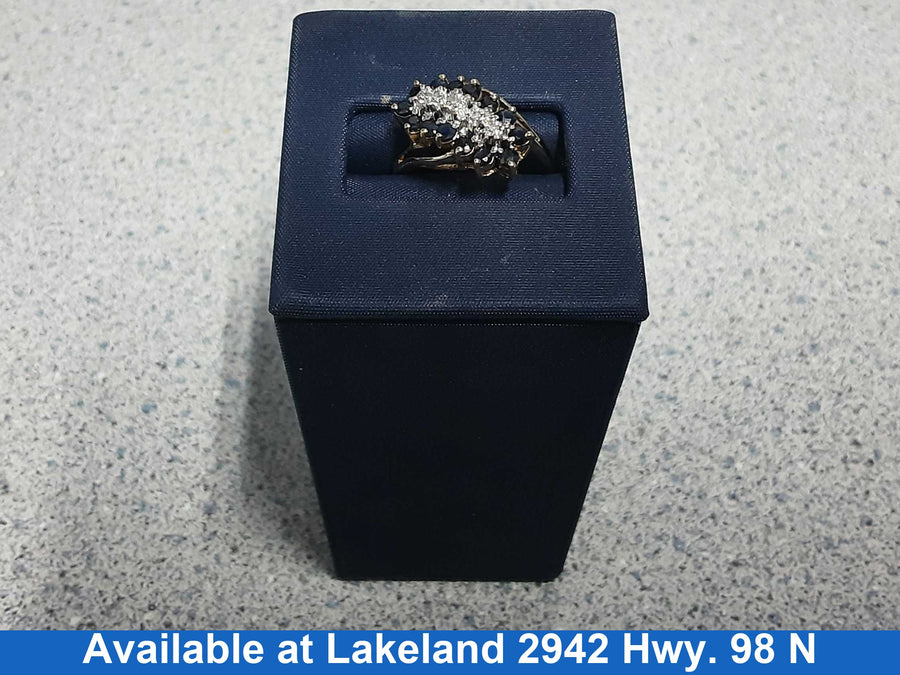 Women's Ring - Yellow Gold 10k (.417) 2.6 grams Size 8.5
