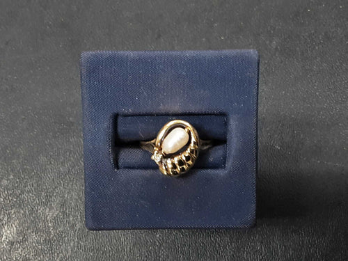 Women's Ring - Yellow Gold 14k (.585) 2.3 grams Size 7