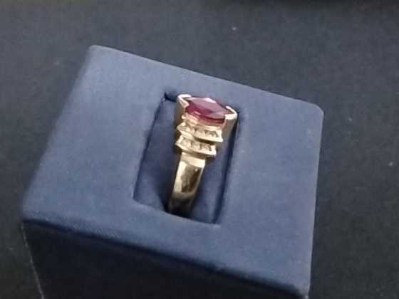 Women's Ring - Yellow Gold 14k (.585) 3.9 grams Size 20