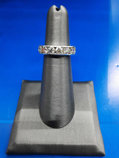 Women's Ring - Anniversary - White Gold 14k (.585) 5 grams Size 4