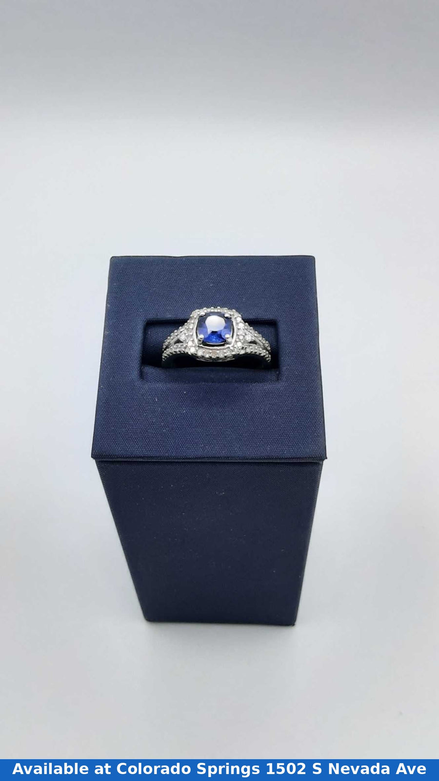 Women's Ring - White Gold 10k (.417) 3.9 grams Size 8