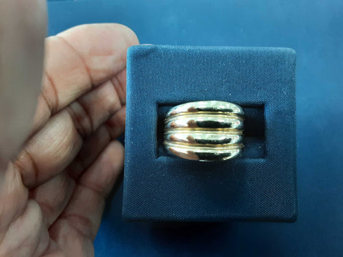Women's Ring - Yellow Gold 10k (.417) 4.2 grams Size 8