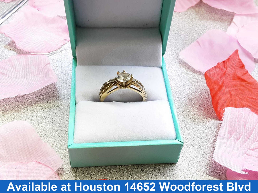 Women's Ring - Solitaire - Yellow Gold 10k (.417) 2.7 grams Size 6.5