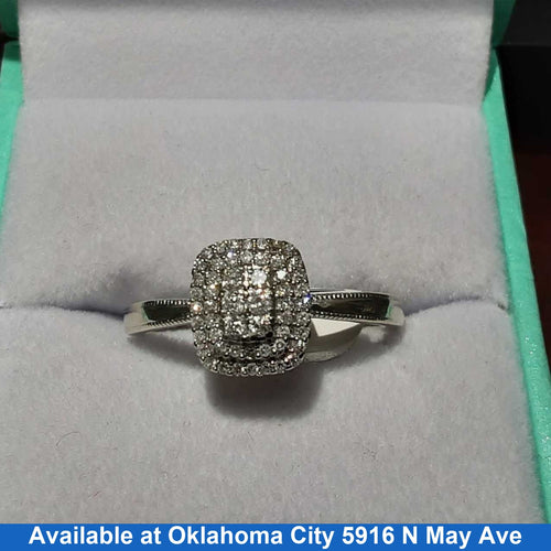 Women's Ring - White Gold 10k (.417) 2.7 grams Size 9