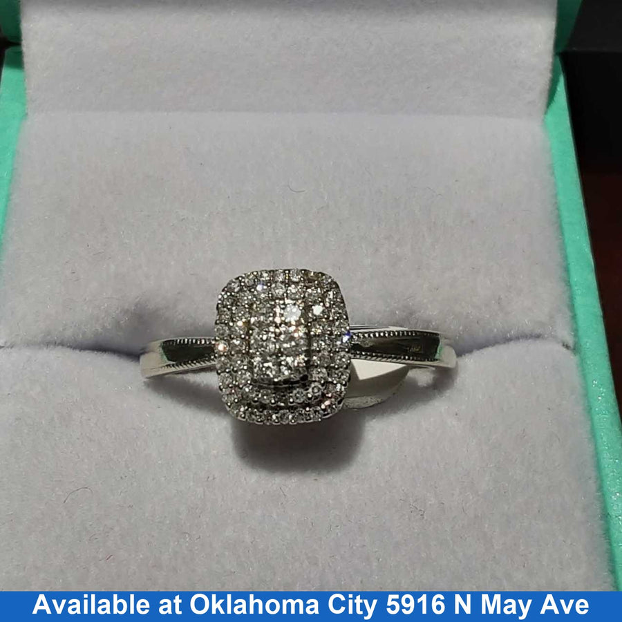 Women's Ring - White Gold 10k (.417) 2.7 grams Size 9