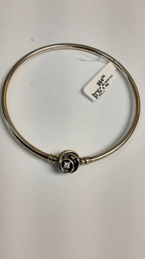 Bangle Bracelet - Silver 9.8 grams 8 inch