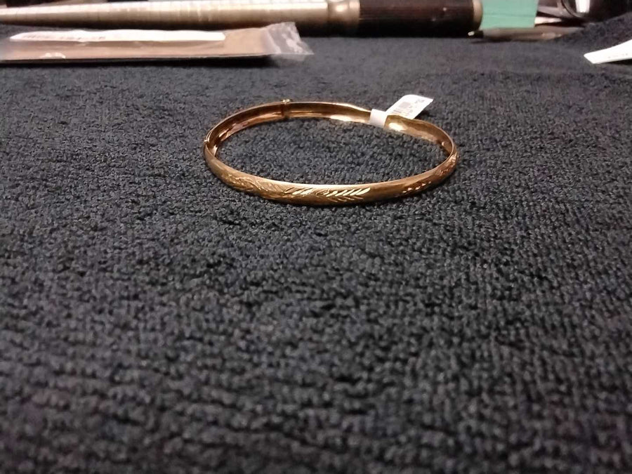Bangle Bracelet - Yellow Gold 10k (.417) 5 grams 8 inch