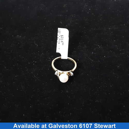 Women's Ring - Yellow Gold 10k (.417) 2.8 grams Size 7