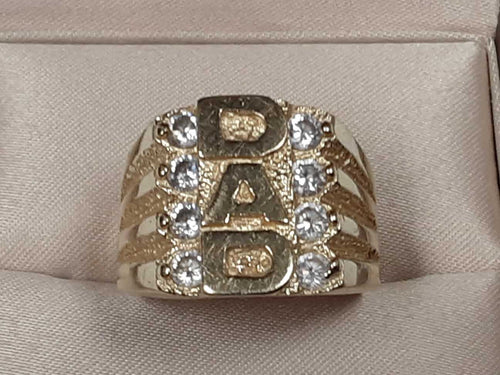 Men's Ring - Yellow Gold 10k (.417) 6.4 grams Size 10