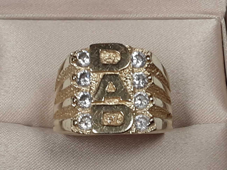 Men's Ring - Yellow Gold 10k (.417) 6.4 grams Size 10