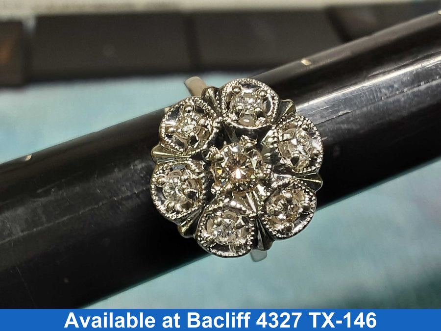 Women's Ring - Yellow Gold 14k (.585) 6.3 grams Size 6