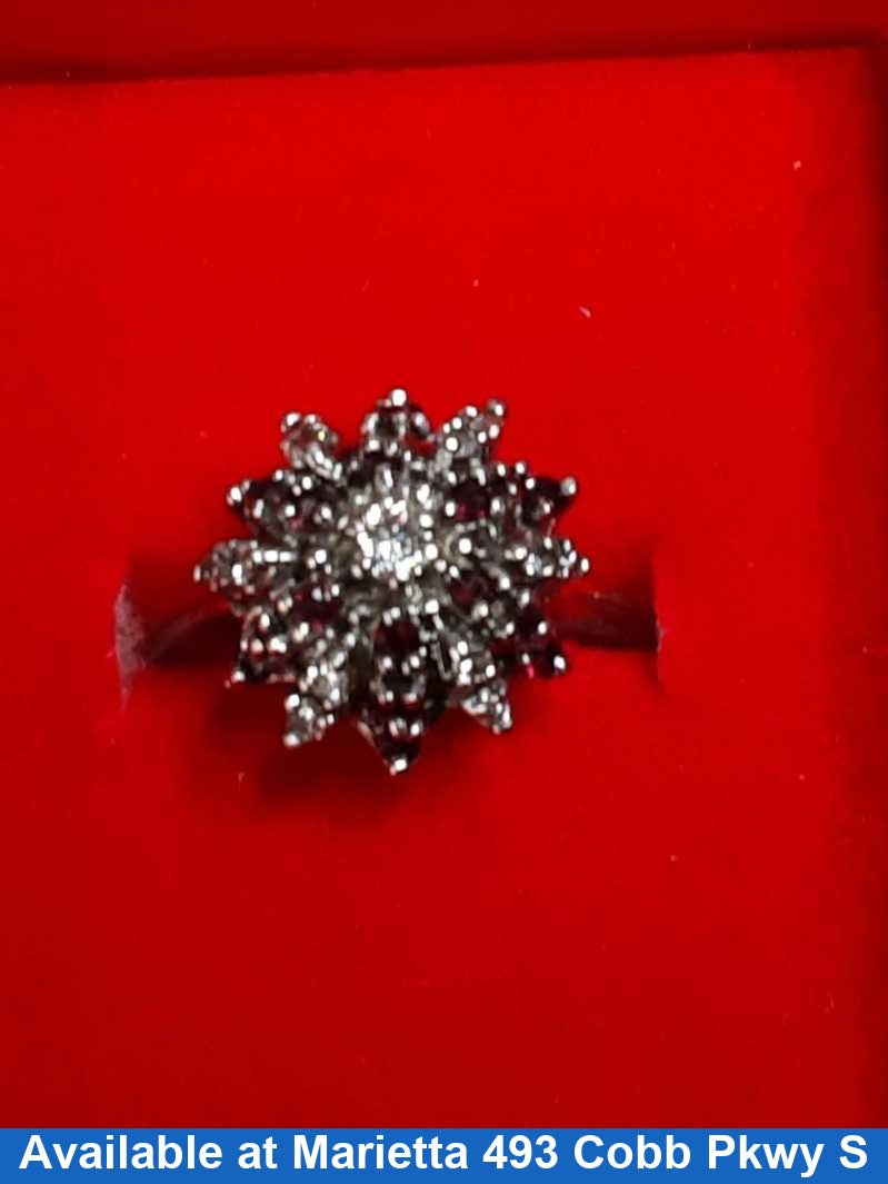 Women's Ring - White Gold 14k (.585) 4.8 grams Size 9