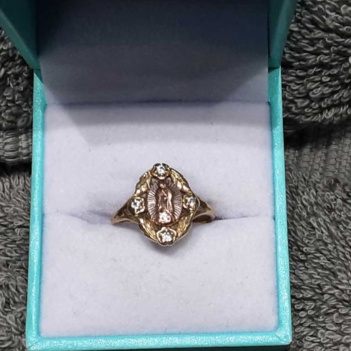 Women's Ring - Yellow Gold 14k (.585) 2.3 grams Size 20