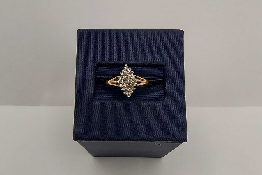 Women's Ring - Yellow Gold 14k (.585) 2.18 grams Size 7
