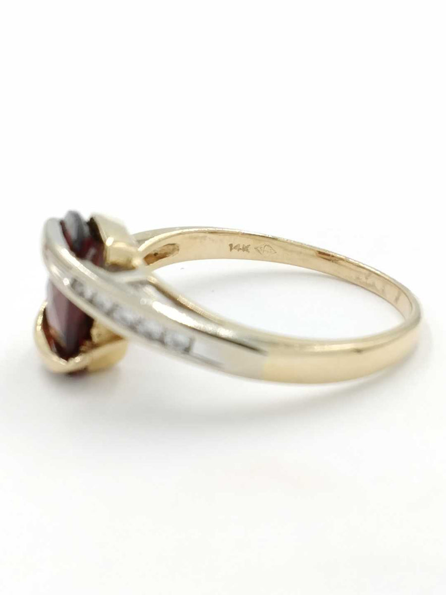 Women's Ring - Yellow Gold 14k (.585) 3.9 grams Size 8