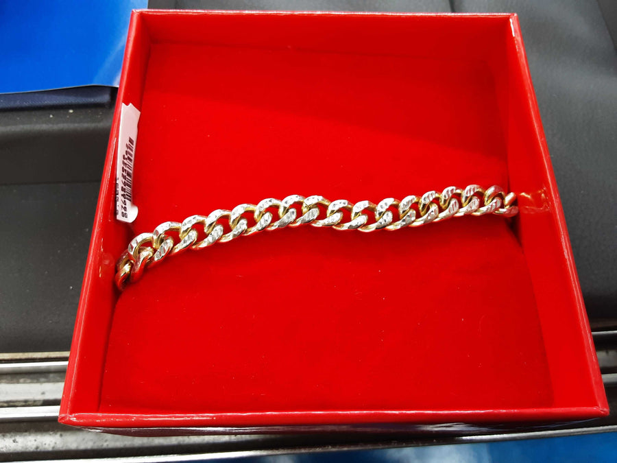 Cuban Link Bracelet - Yellow Gold 14k (.585) 26.6 grams 8 inch