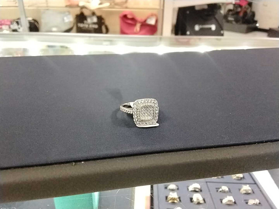 Women's Ring - White Gold 14k (.585) 4.3 grams Size 6.5