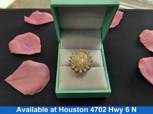 Women's Ring - Yellow Gold 14k (.585) 9.7 grams Size 6