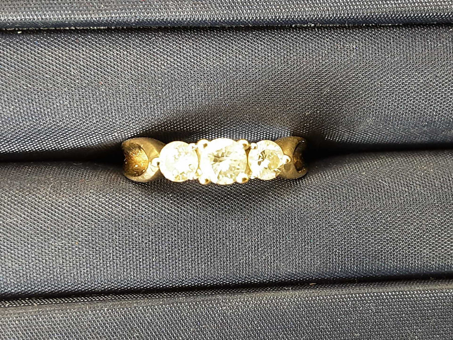 Women's Ring - Yellow Gold 14k (.585) 3.5 grams Size 8