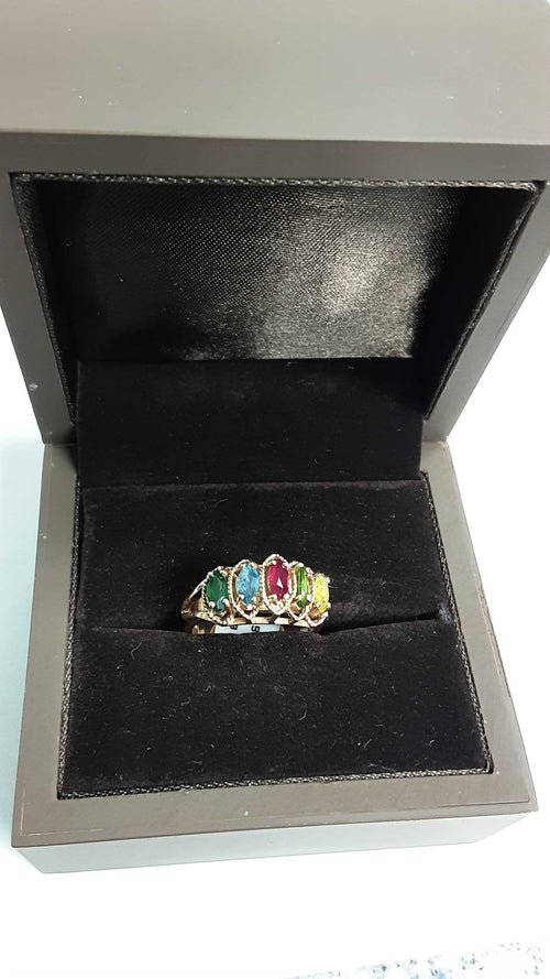 Women's Ring - Mother's - Yellow Gold 14k (.585) 5.3 grams Size 7