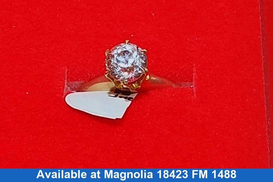Women's Ring - Solitaire - Yellow Gold 10k (.417) 2.1 grams Size 6