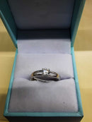 Women's Ring - Solitaire - Silver 1.9 grams Size 6.5