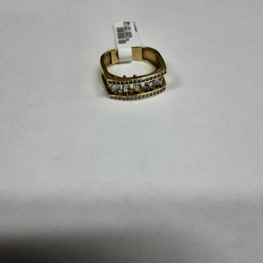 Women's Ring - Yellow Gold 10k (.417) 5.3 grams Size 7