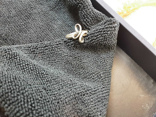 Women's Ring - Silver 5.7 grams Size 9.5